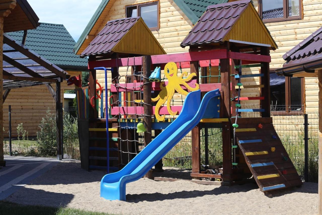 Sosnowe Domki Rewal Exteriör bild